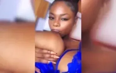 Horny Yoruba Lady Aramide doing dirty things